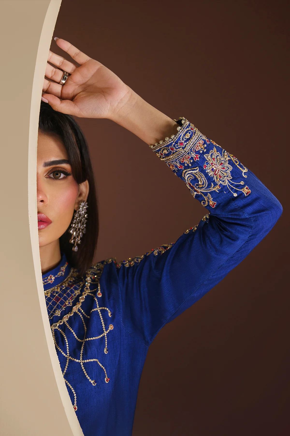 MANVI - Image 7